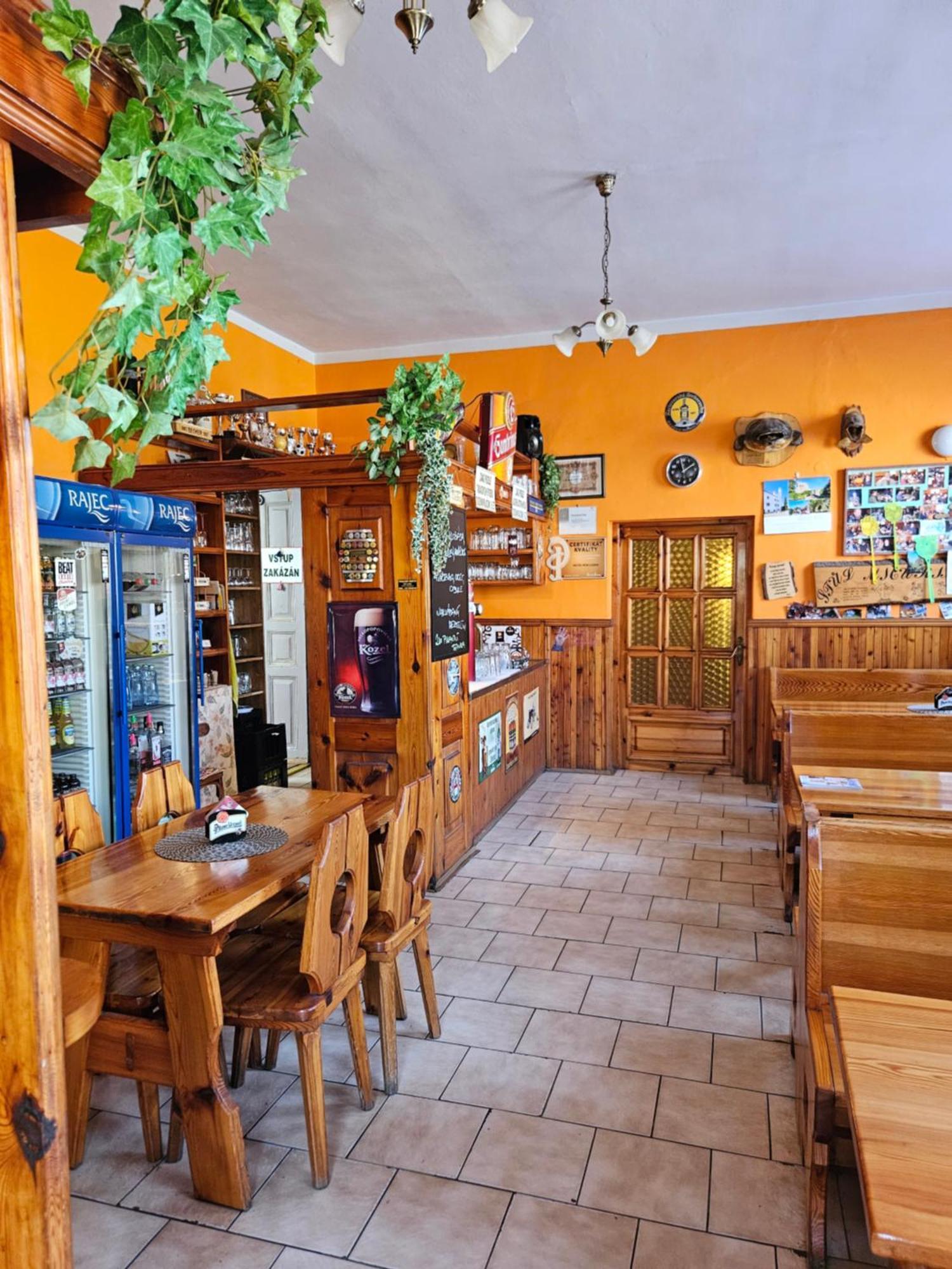 Guest House Pod Lesem Merklin Екстер'єр фото
